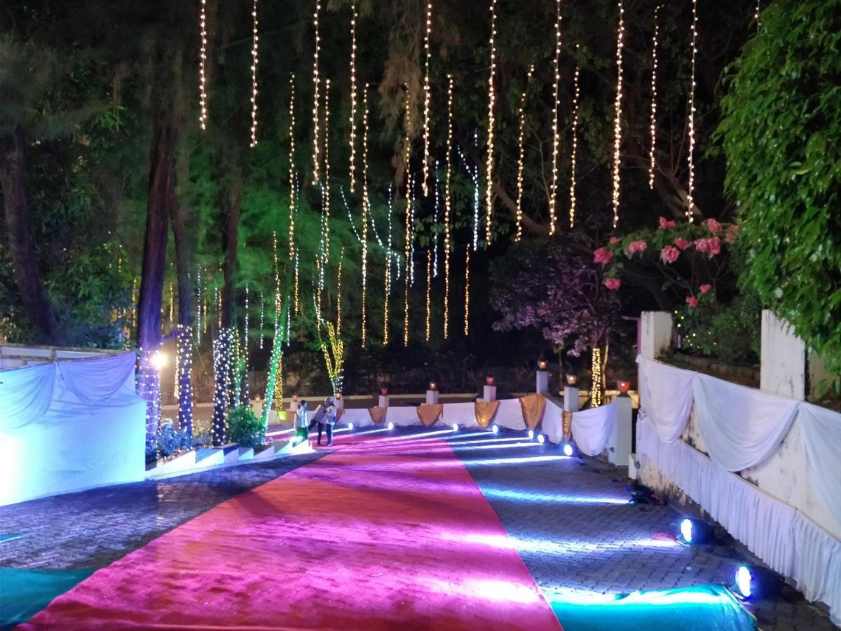 Monteria Resort Chauk Exteriér fotografie