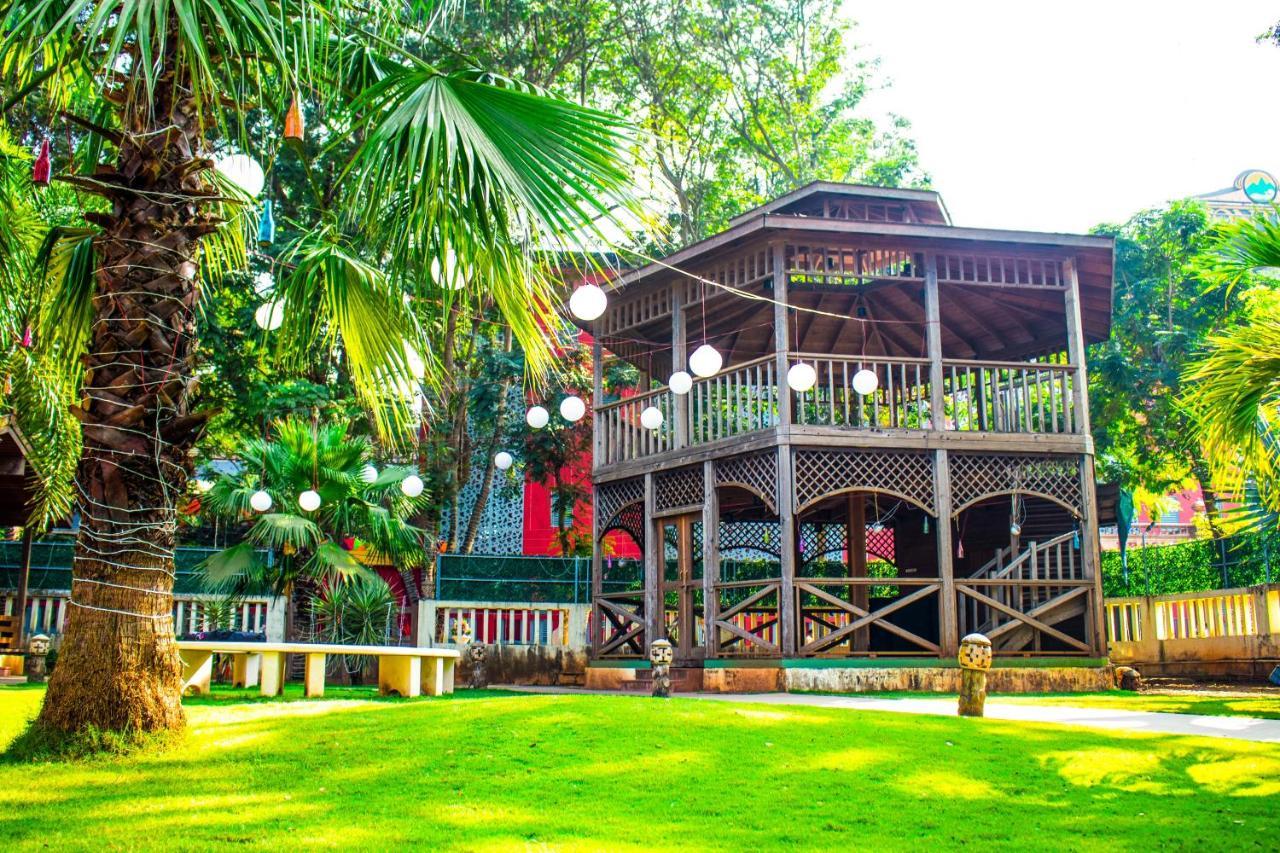 Monteria Resort Chauk Exteriér fotografie